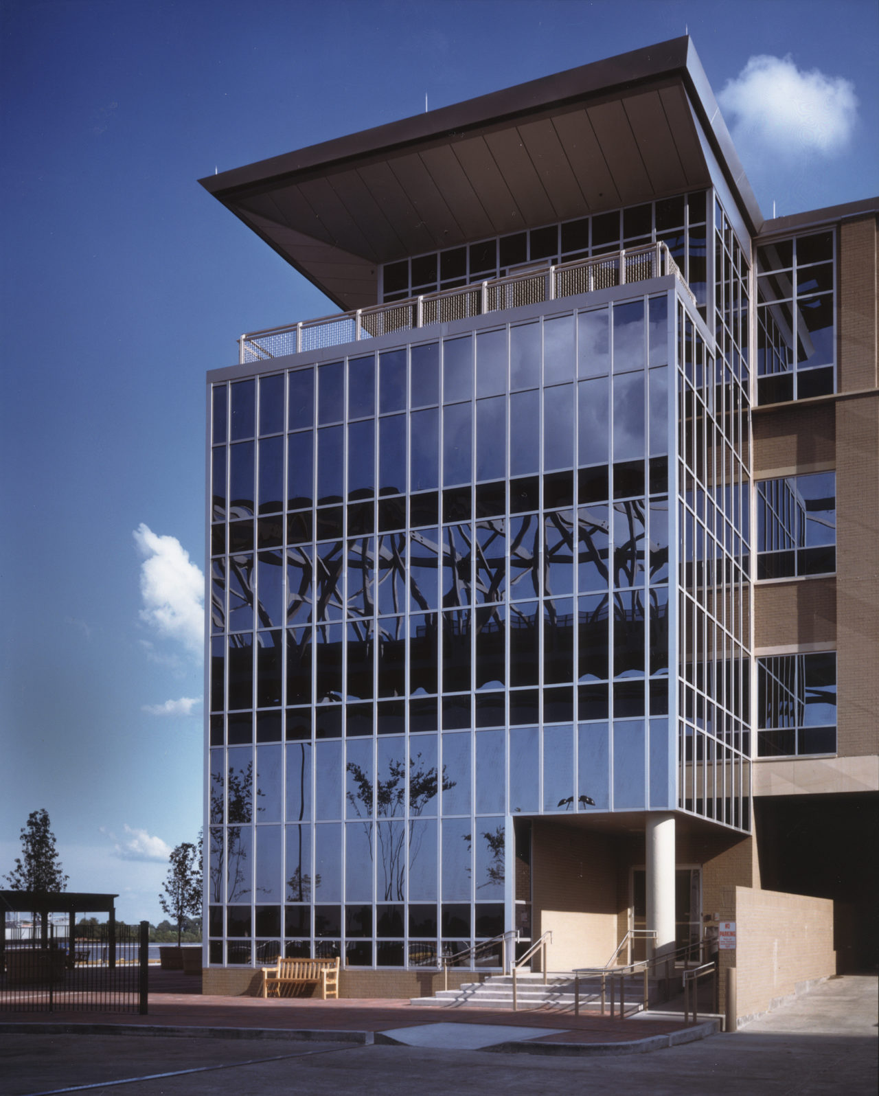 Port of New Orleans Headquarters Waggonner & Ball